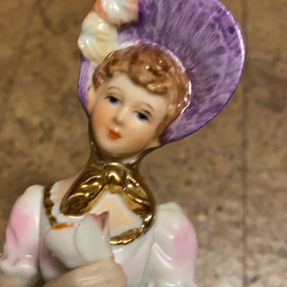 Vintage Porcelain Girl Figurine - Picture 11 of 11
